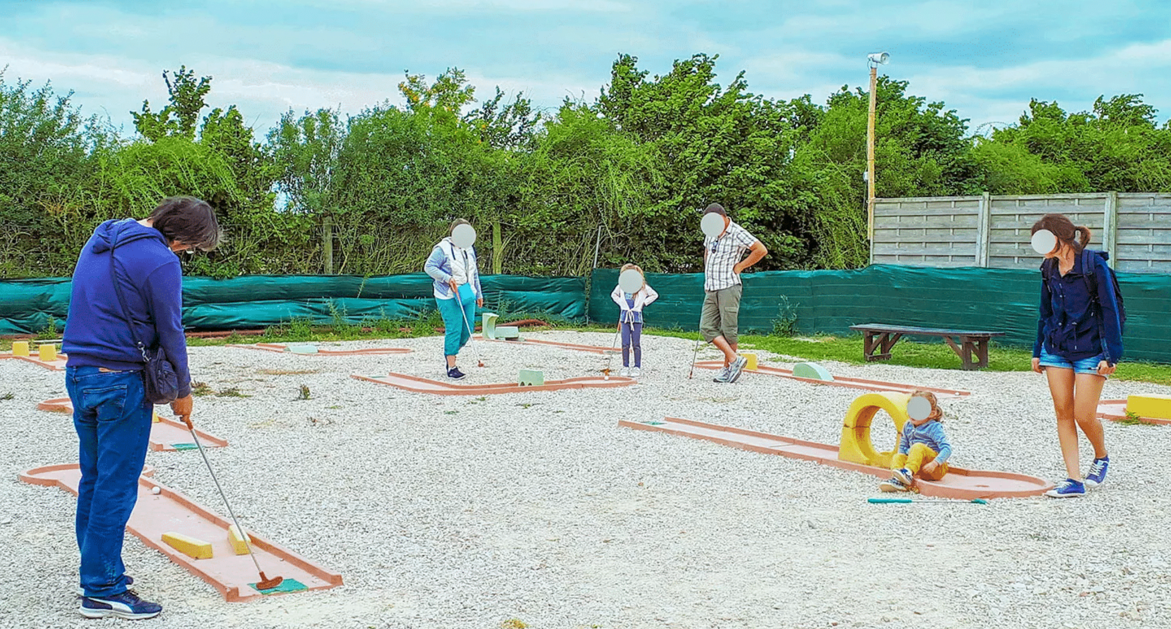Mini-golf